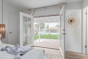 4 bedrooms, iron/ironing board, travel cot, WiFi