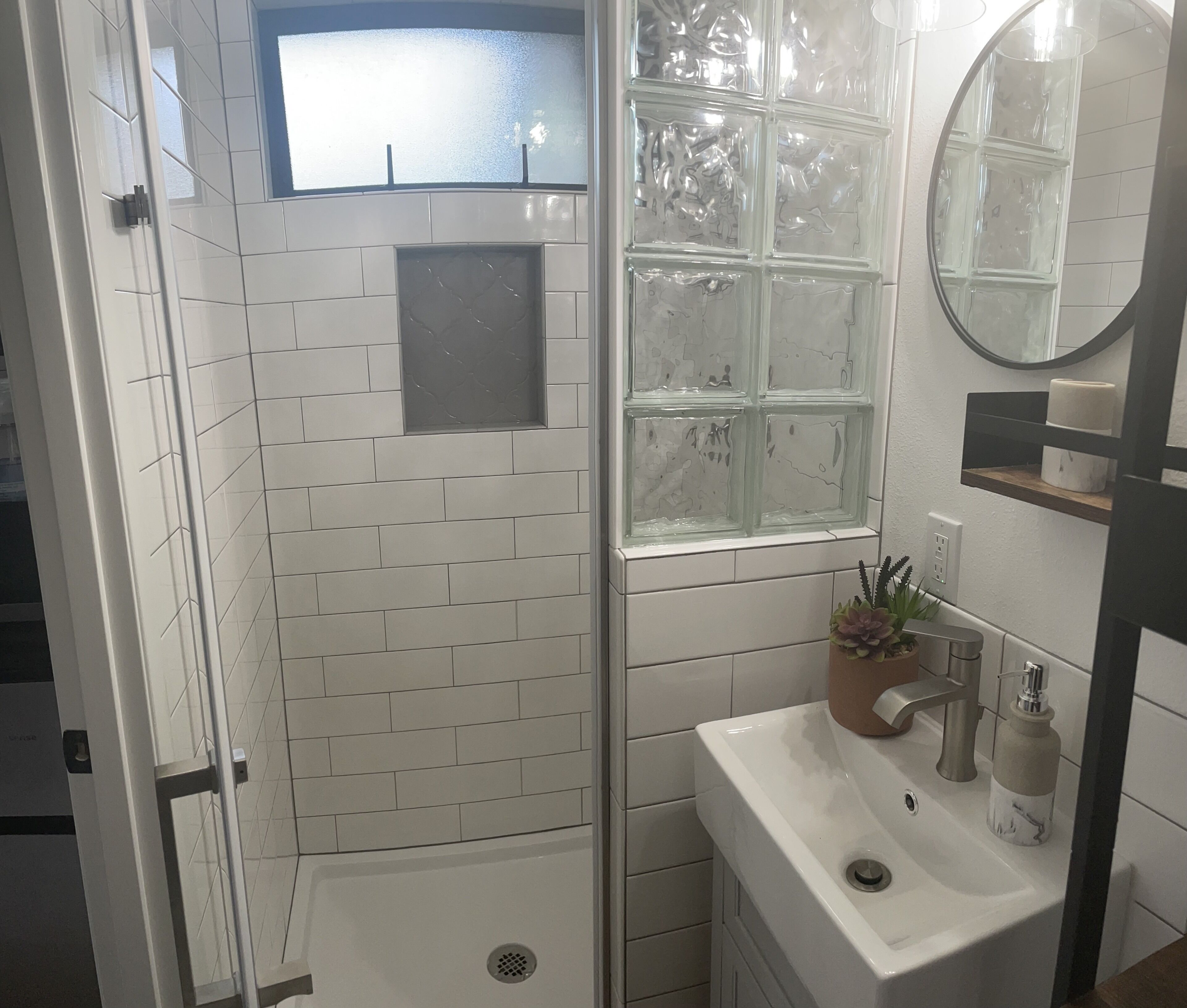 The Suite Potato: a splashtastic one room suite