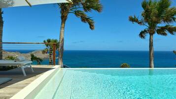 An infinity pool