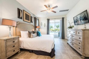 8 camere, una scrivania, ferro/asse da stiro, culla da viaggio