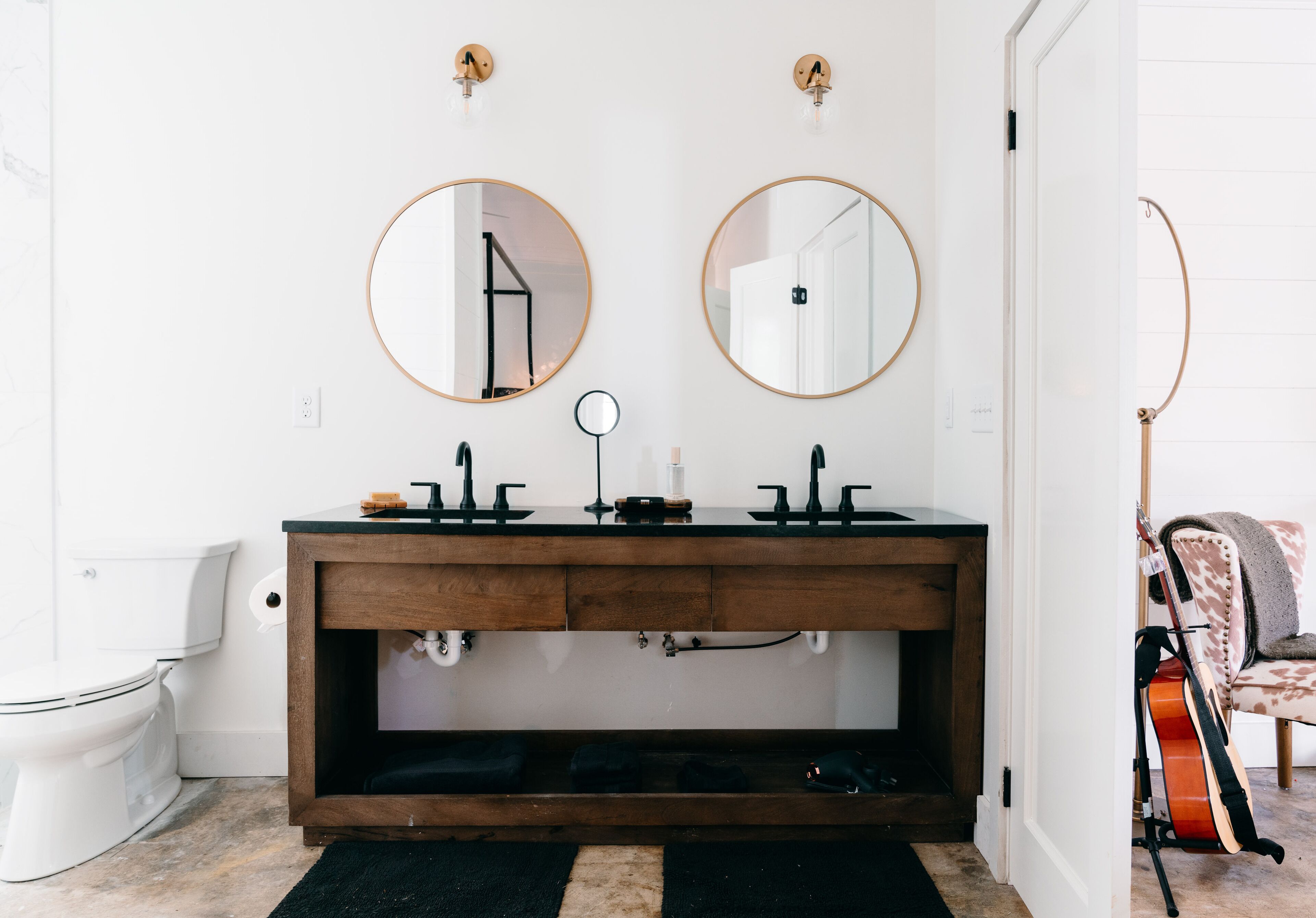 Barn on Modern Working Farm South of Nashville