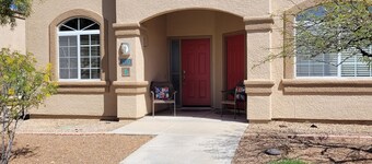 Tropicana Villa B, Studio Unit