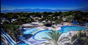 Piscine couverte, piscine extérieure