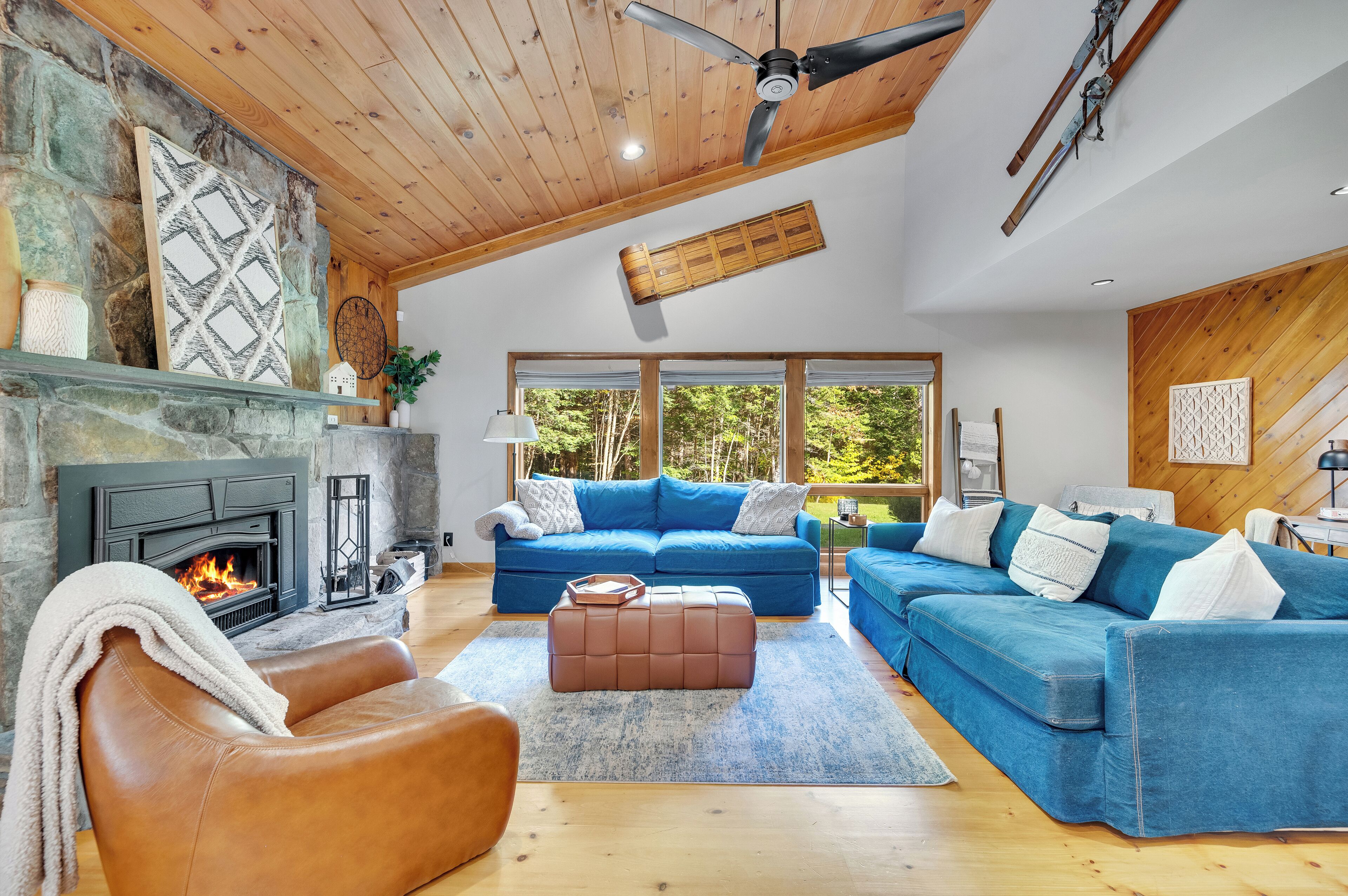 Smart-tv en een open haard