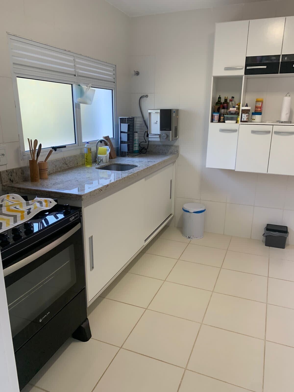 House next to the beach - sahy- village of kings- principality