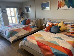 3 bedrooms, desk, iron/ironing board, free WiFi
