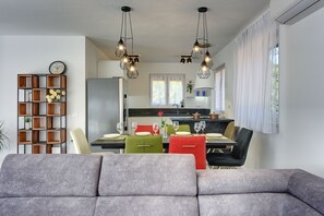 Interior - Modern villa with private pool, sun terrace only 2 km from the beach (Medulin)