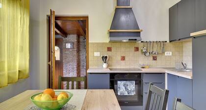 Komfortable Villa mit Pool, Babybett, BBQ, Sonnenterrasse - Jugendgruppen willkommen