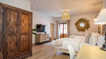 Standard Double Room, 2 Queen Beds, Non Smoking, Ensuite | 2 bedrooms, individually decorated, iron/ironing board, free WiFi
