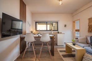 Signature-Apartment, 1 King-Bett, Nichtraucher, Kochnische | Eigene Küche