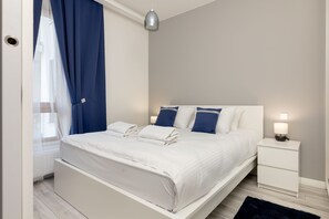 Apartemen | 1 kamar tidur, tirai kedap cahaya, dan setrika/meja setrika