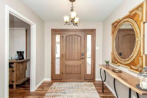 Interior - Lakefront House with Hot Tub, Dock, Game Room (Hot Springs)