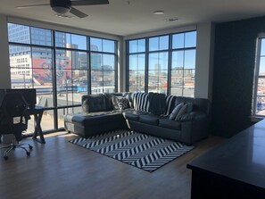 TV