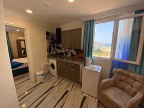 Economy Apartment | Premium bedding, desk, laptop workspace, blackout drapes - Garden Butik & Apart Hotel Akbuk (Didim)