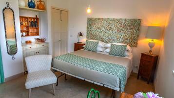 1 camera, una scrivania, Wi-Fi gratuito, lenzuola