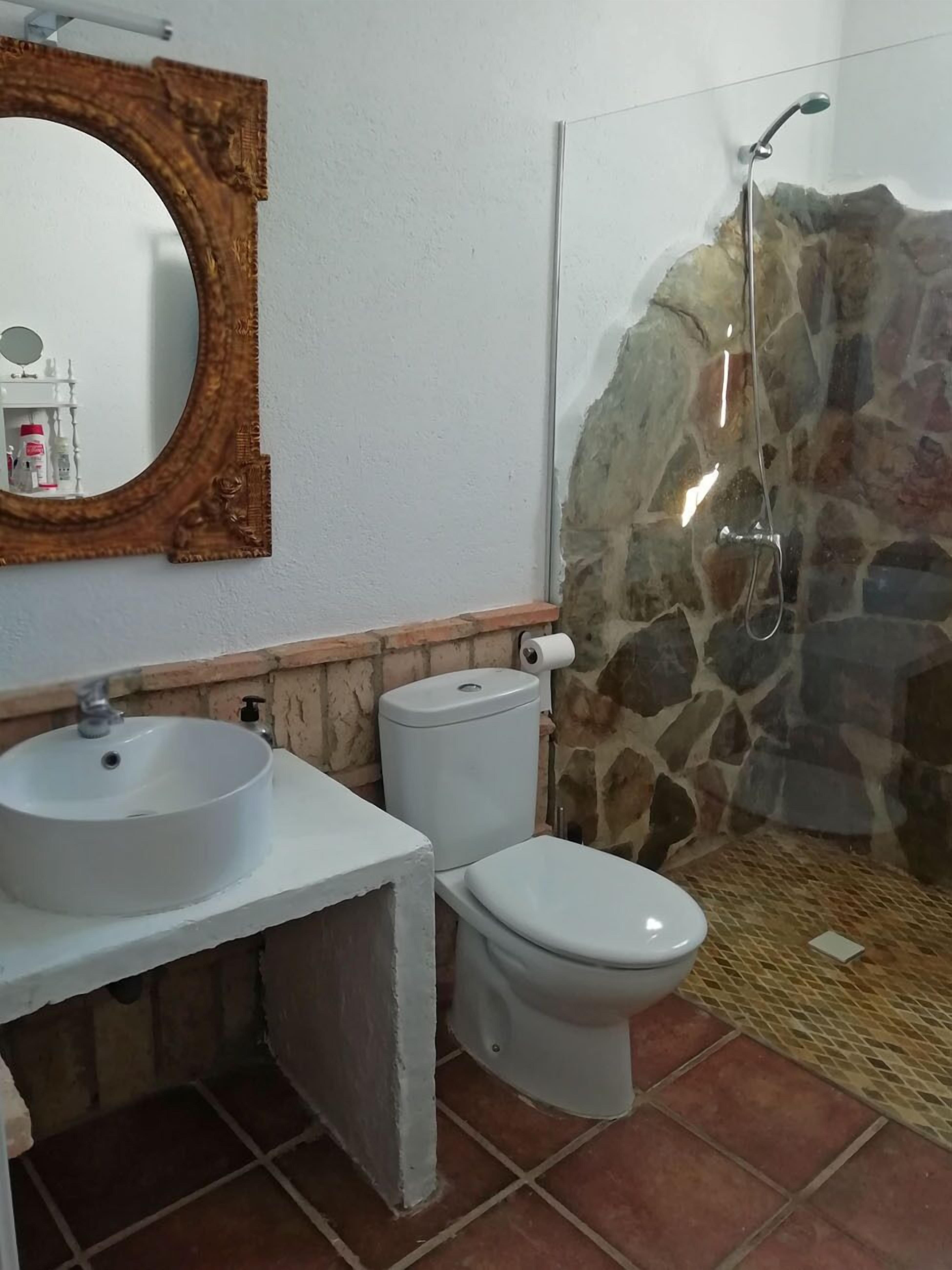 In the heart of Sierra Morena and very close to the stars