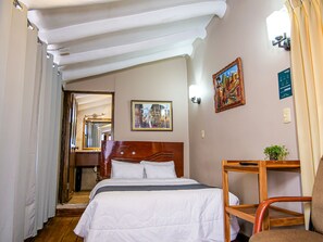 Superior Room, 1 Queen Bed