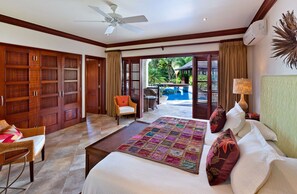 4 bedrooms, iron/ironing board, WiFi, bed sheets - Beautiful Alila Luxury villa (Sunset Crest)