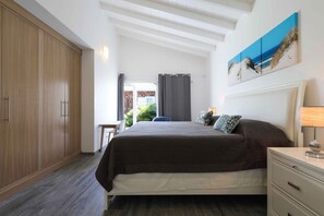 2 bedrooms, WiFi, bed sheets - Wild Blue (2/4 Rooms) (St. Barts)