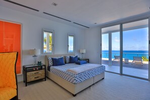 5 bedrooms, iron/ironing board, WiFi, bed sheets