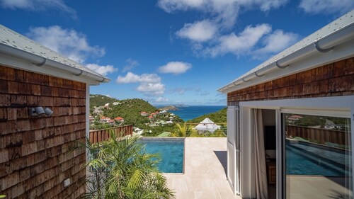 Beautiful Cypraea Luxury villa