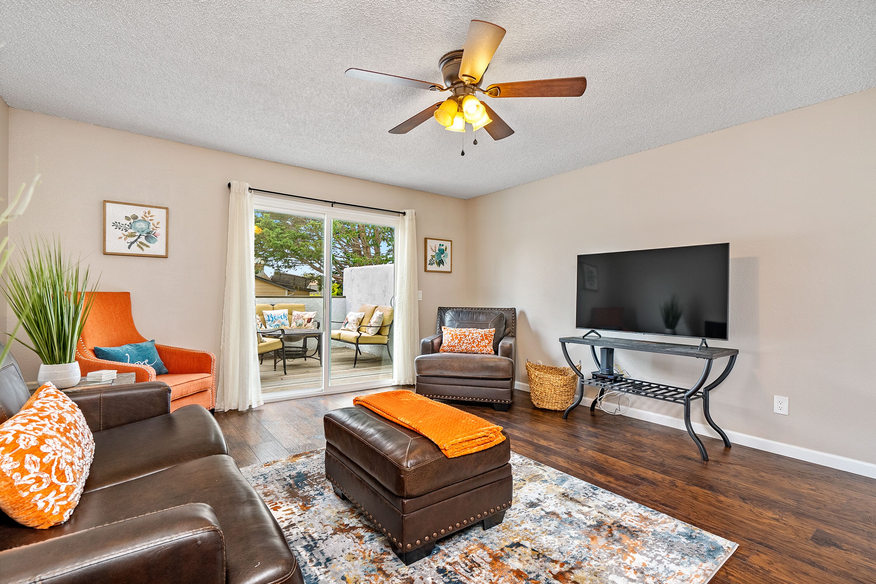 Cheerful Villa Del Sol Just 4 blocks to Beach