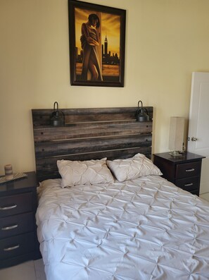 2 bedrooms, WiFi, bed sheets