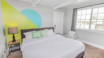 1 chambre, fer et planche à repasser, lit de bébé portatif, Wi-Fi