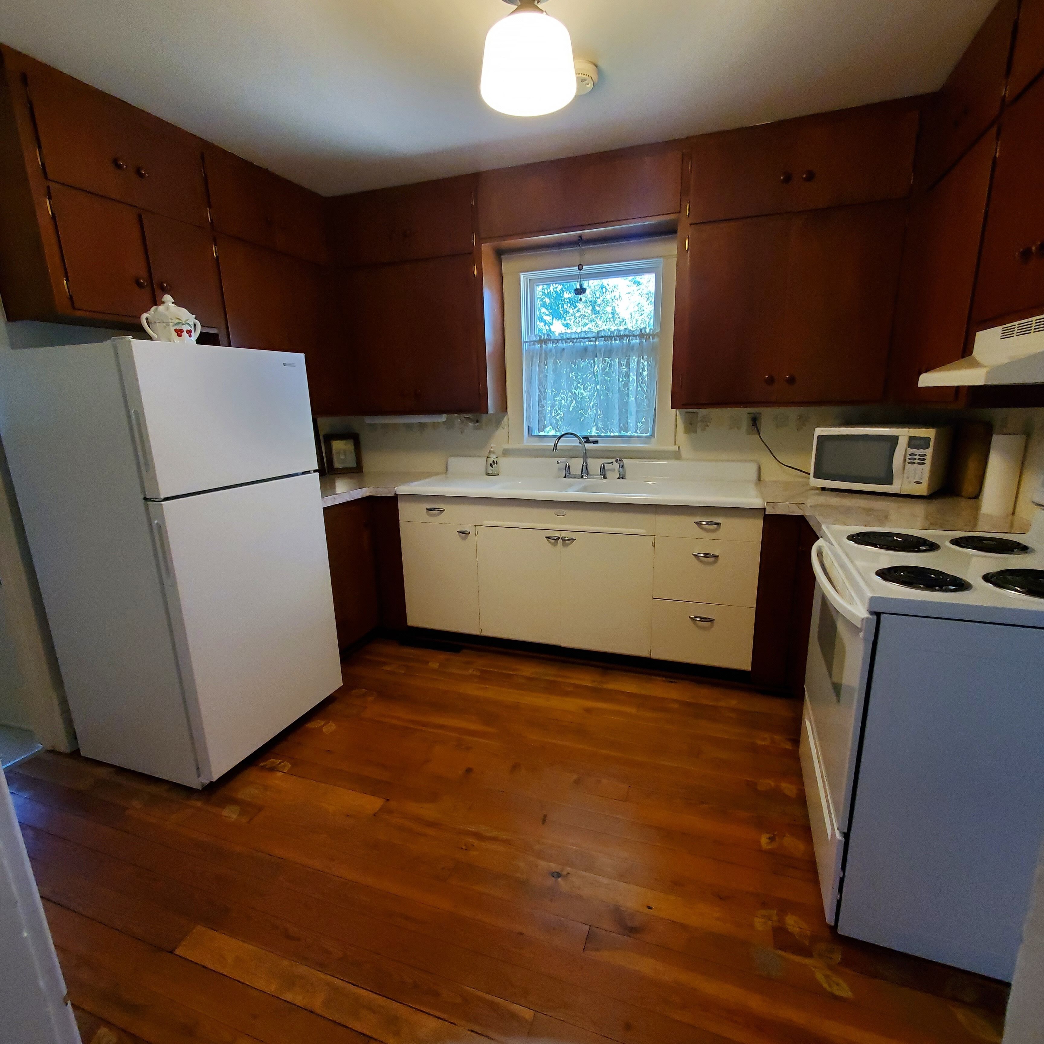 1906 Cottage Garden, WaKeeney, KS - Halfway between Denver & Kansas City