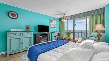 1 bedroom, desk, iron/ironing board, WiFi