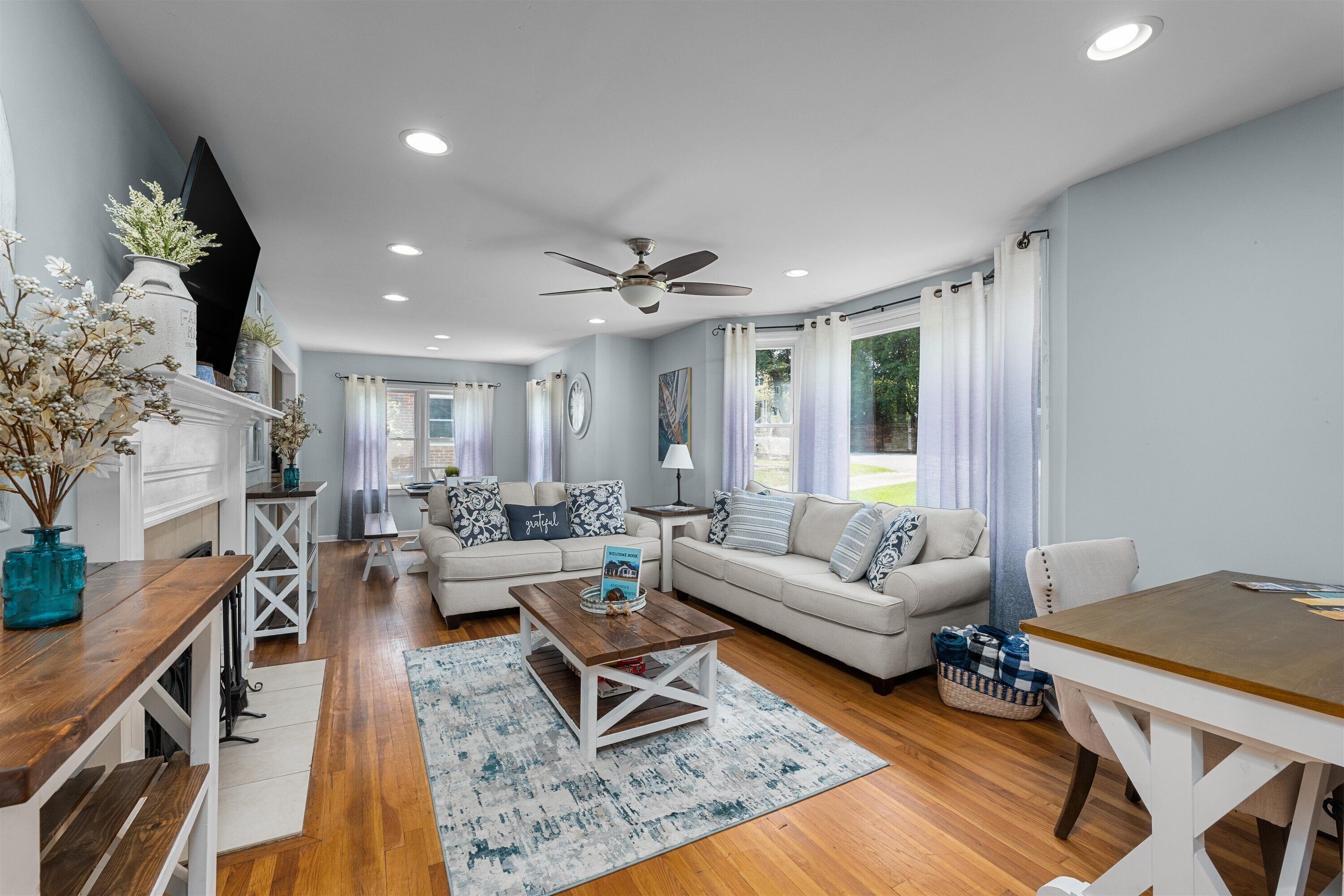 Masters Rental with Pool!!