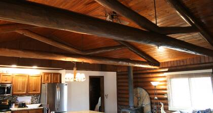 Log home just 32 miles to the east gate of Yellowstone National Park