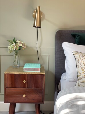 1 bedroom, desk, iron/ironing board, free WiFi