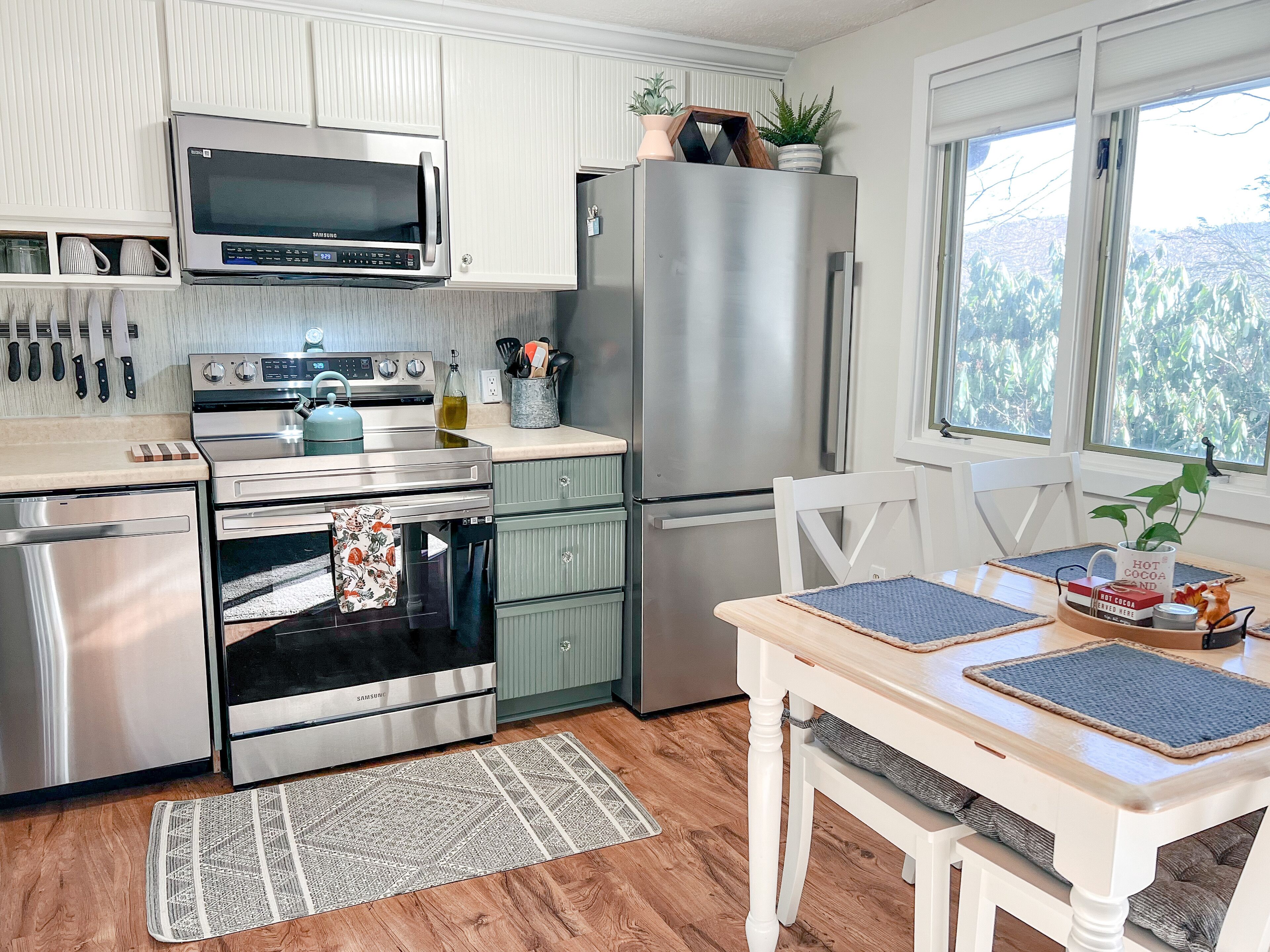 Incredible Condo, Next Door to Ski/Tubing/Golf/Tennis with Seasonal Mtn View!