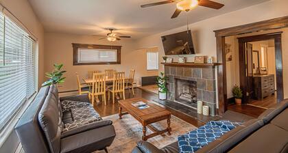 Mountain Views Newly Renovated Home