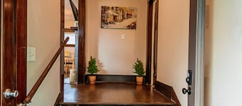 Mountain Views Newly Renovated Home