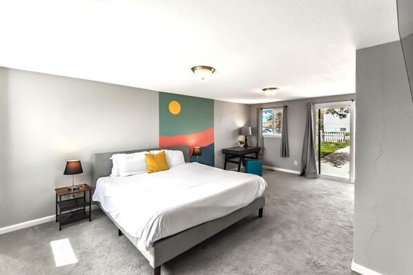 3 bedrooms, iron/ironing board, travel crib, WiFi