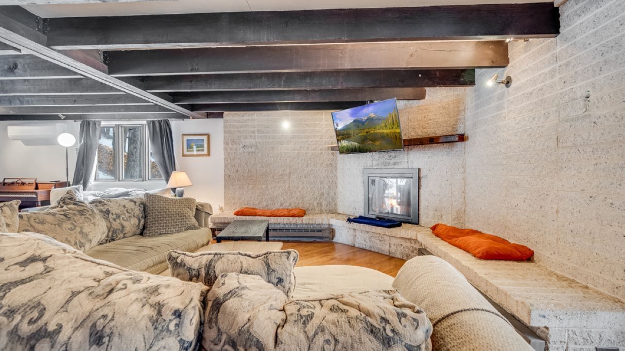 ⛷🏔Pocono Mountain | Cozy | Hot Tub | Ping Pong |🏂⭐️