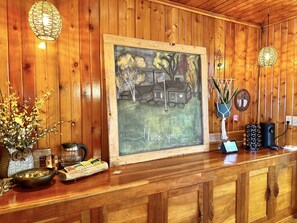 Interior - Cabin by Keomah State Park: Swimming Pool, Hot Tub Patio, Game Room, Trails (Oskaloosa)
