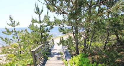 207 Great Neck Estate - Oceanfront Painted Lady on 30 Acre estate