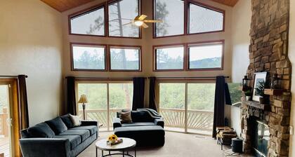 Miles of National Forest in Backyard - Cozy Cabin in Seclusion