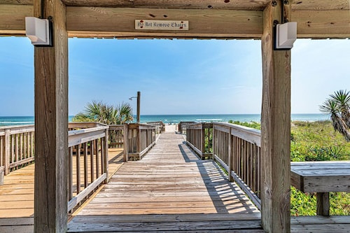 3 Bed/3 Bath ~ 2nd Floor Oceanfront Prime Condo ~ Elevator ~ 1205 Queens Court