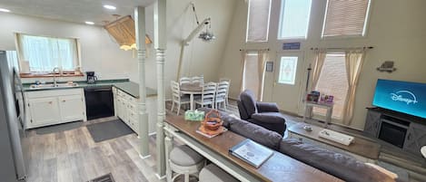 Smart TV, fireplace, DVD player, ping pong