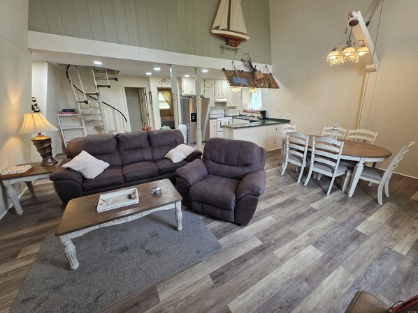 Smart TV, fireplace, DVD player, ping pong