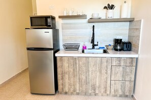 Microwave, stovetop