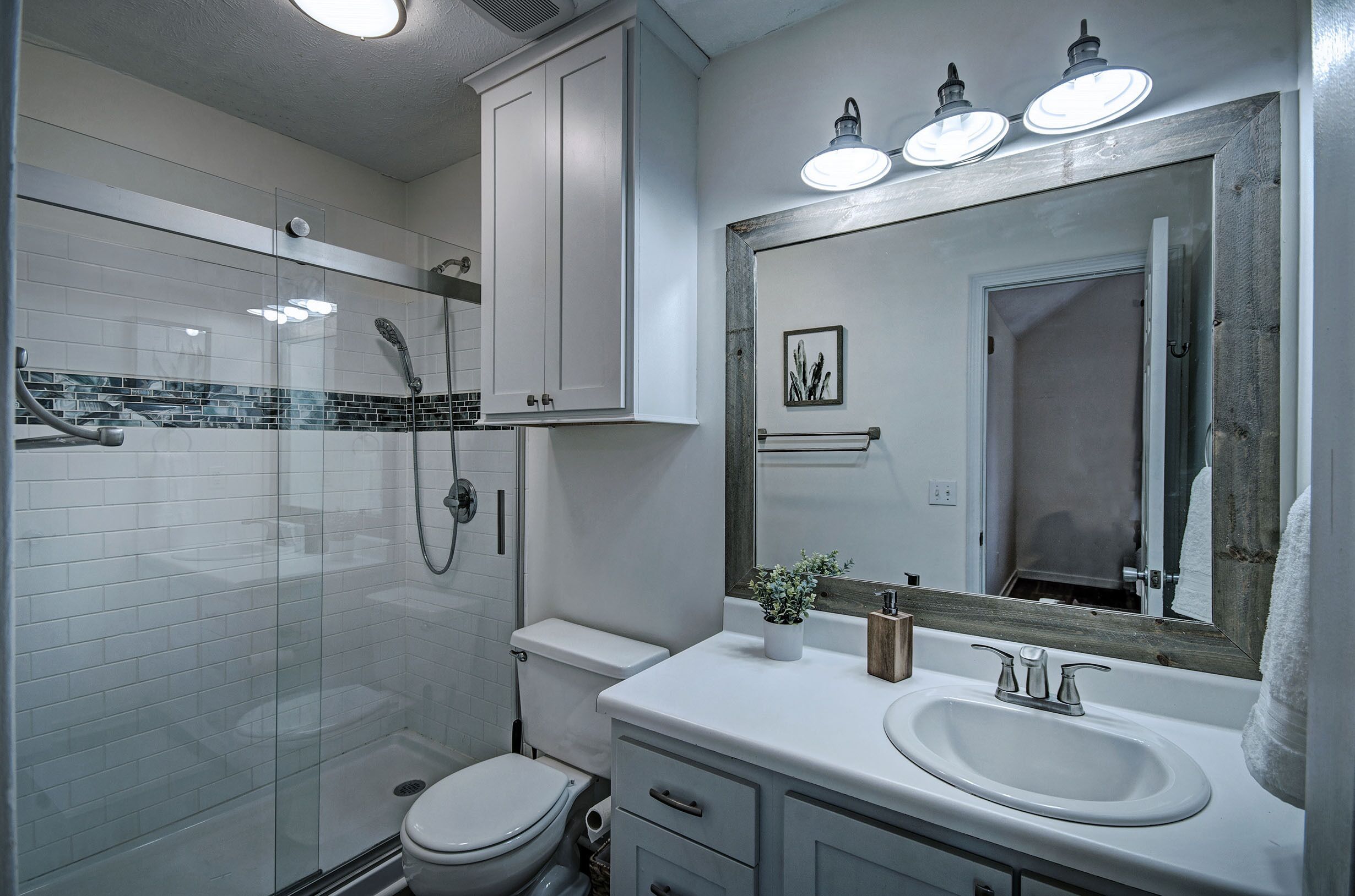 Quiet Getaway Near the Reservoir