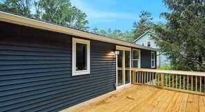 Terrace/patio - Modern 3BR Retreat Near Woodstock, 2 Baths, Deck (Saugerties)