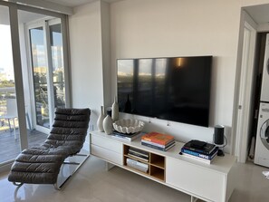 Smart-TV, DVD-Player