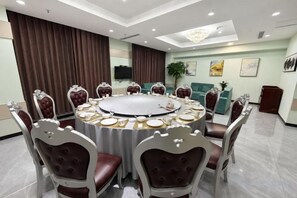 Unclassified image, 2 of 24, button - Bishui Lantian Hotel (Jing County)
