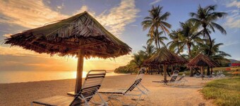 Serenity by the Sea, beautiful condo sleeps up to 4!